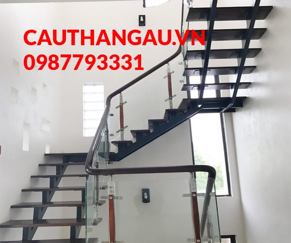 Cầu thang xương cá mấu CTA-XC75 giúp tối ưu hóa không gian nội thất